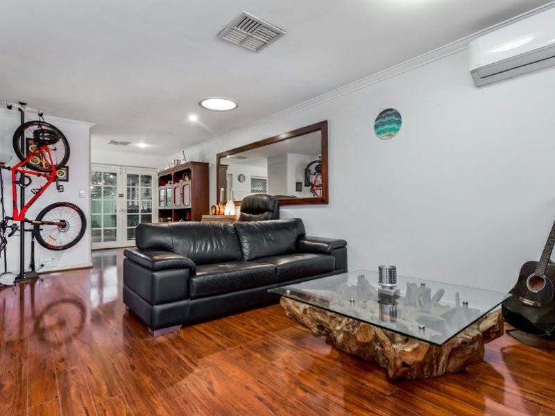 16 Brittain Street, Como WA 6152