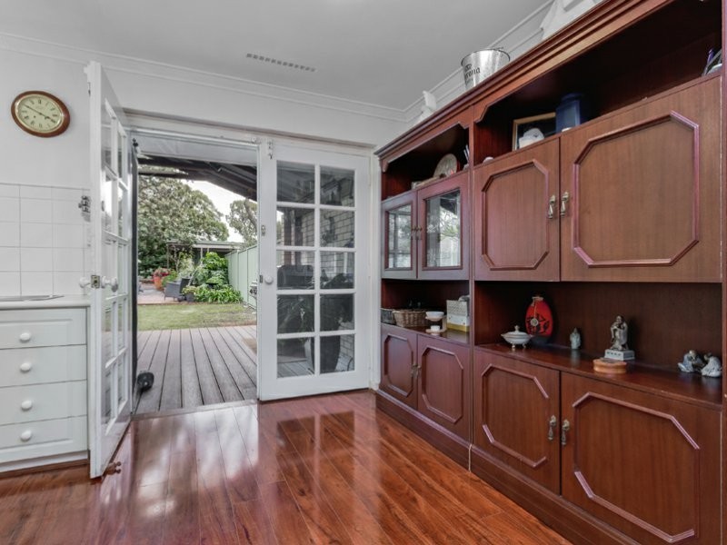 16 Brittain Street, Como WA 6152