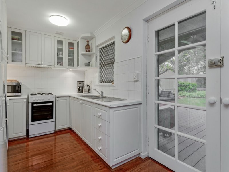 16 Brittain Street, Como WA 6152