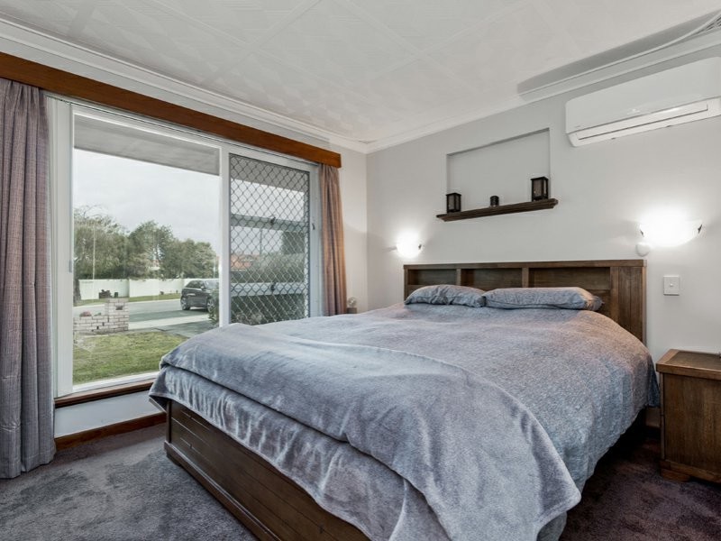 16 Brittain Street, Como WA 6152