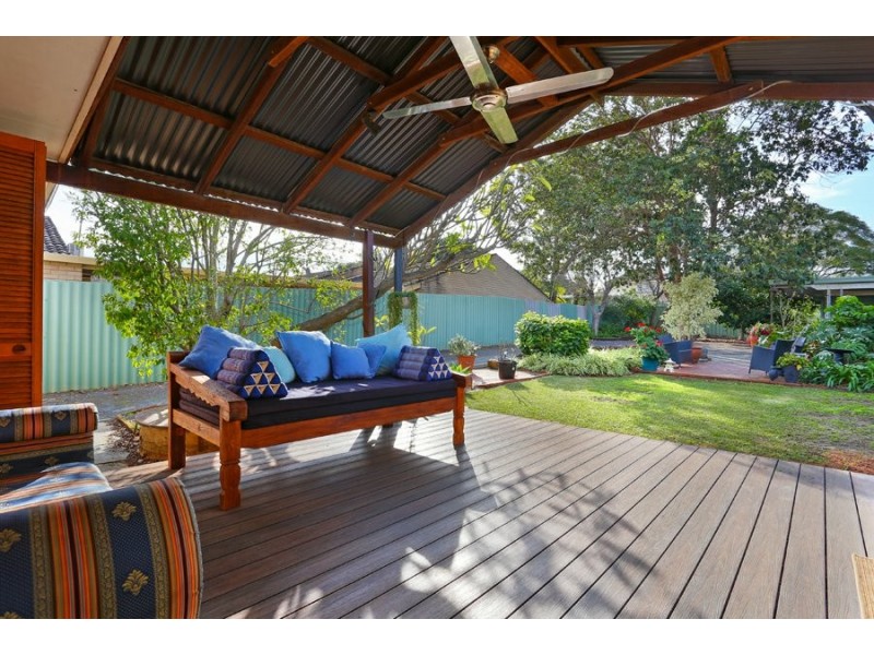 16 Brittain Street, Como WA 6152