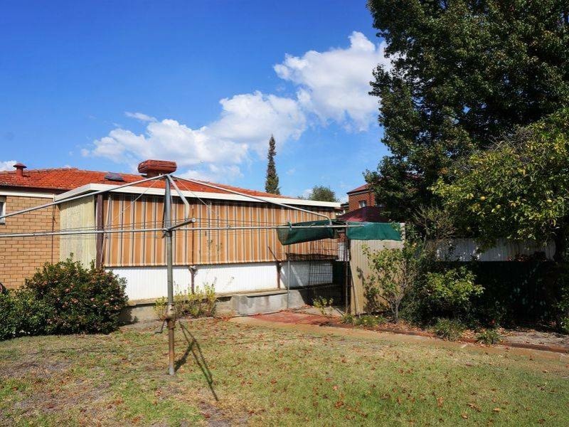 5 Trink Street, Cloverdale WA 6105