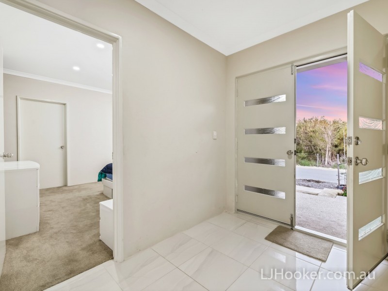 123 Monticello Parkway, Piara Waters WA 6112