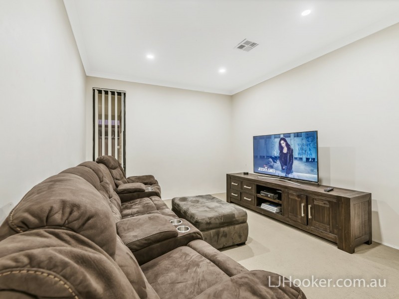 123 Monticello Parkway, Piara Waters WA 6112