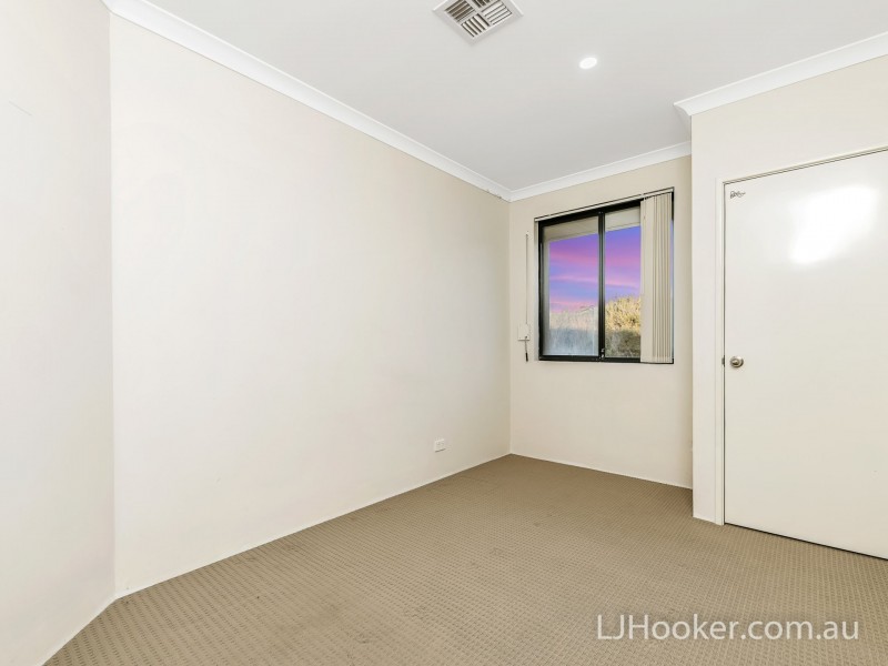 123 Monticello Parkway, Piara Waters WA 6112