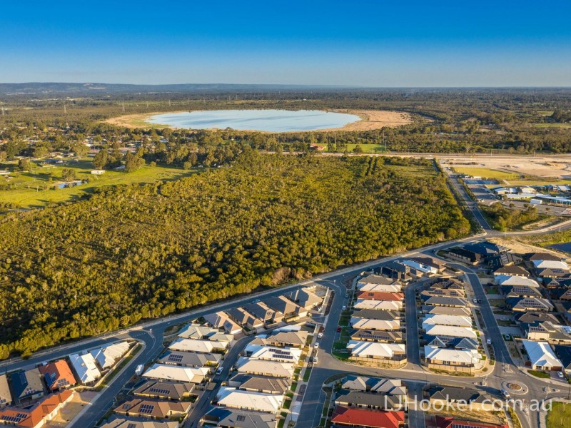 123 Monticello Parkway, Piara Waters WA 6112