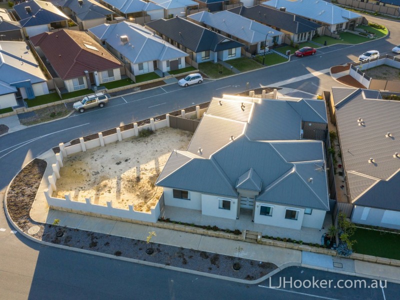 123 Monticello Parkway, Piara Waters WA 6112