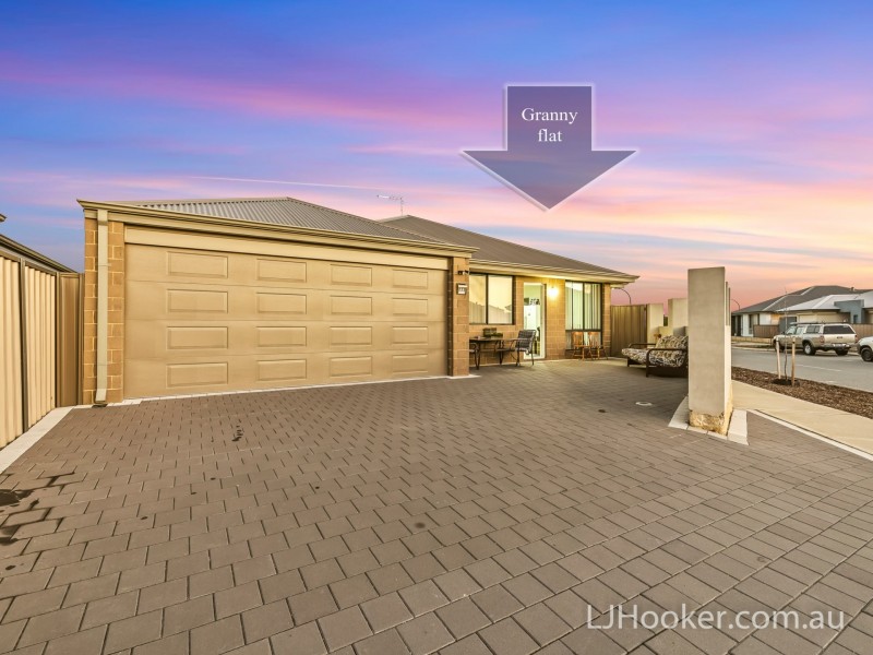 123 Monticello Parkway, Piara Waters WA 6112