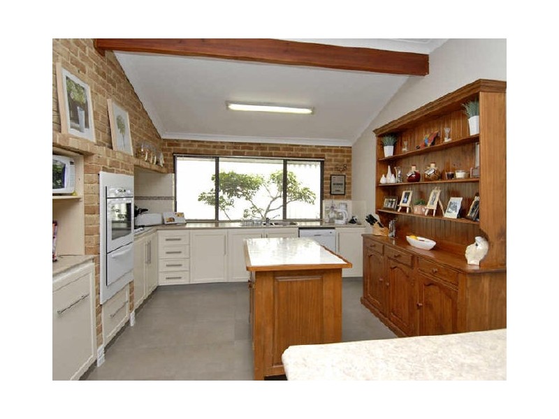 9 Blaize Close, Leeming WA 6149