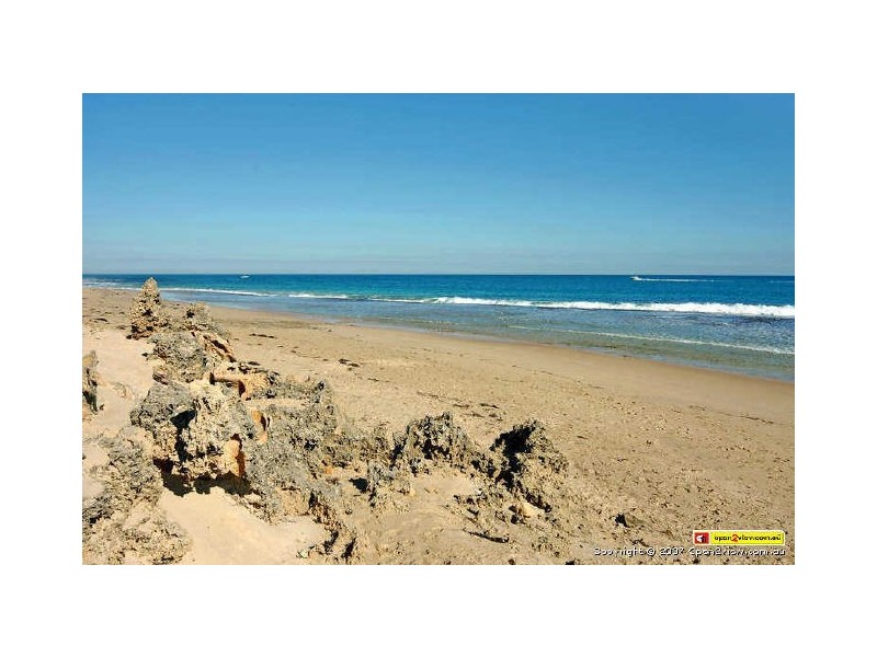 104 Boardwalk Boulevard, Halls Head WA 6210