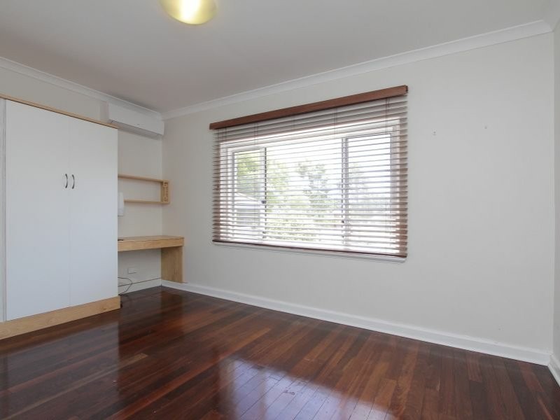 42 Wyndham Street, St James WA 6102