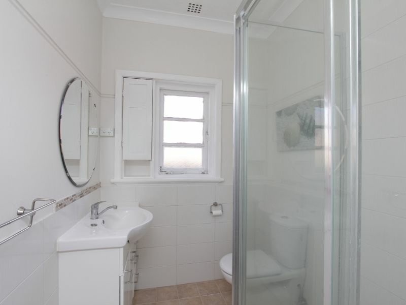 42 Wyndham Street, St James WA 6102