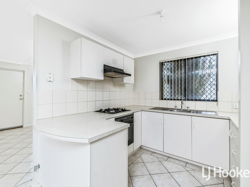 1/25 Pearl Road, Cloverdale WA 6105