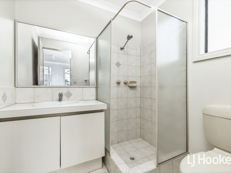 1/25 Pearl Road, Cloverdale WA 6105