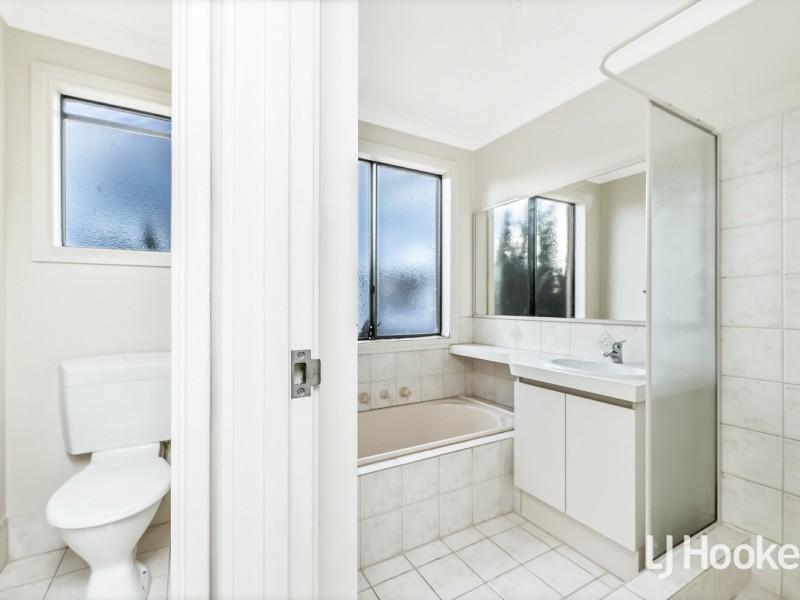 1/25 Pearl Road, Cloverdale WA 6105