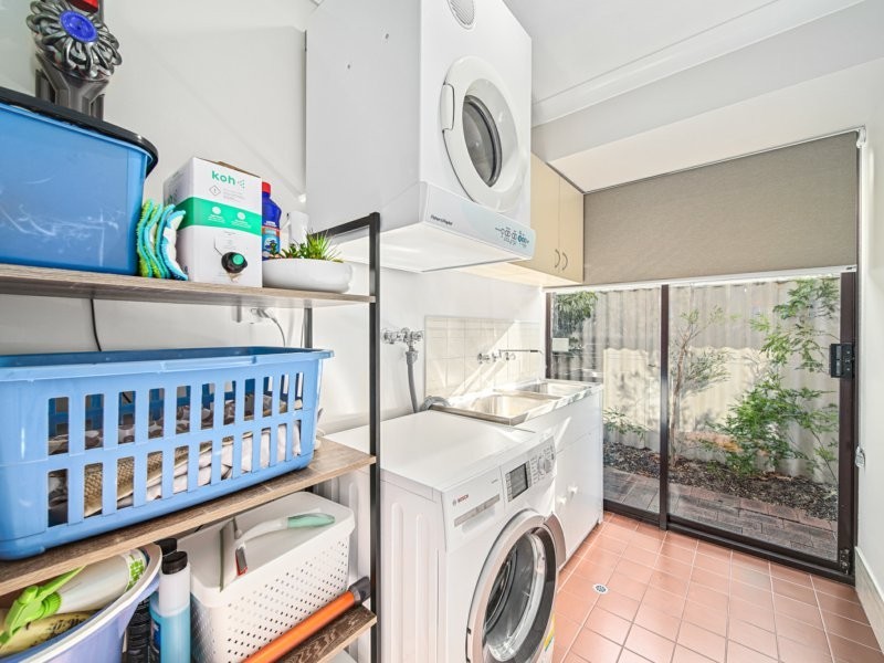 11 Kilkenny Circle, Waterford WA 6152