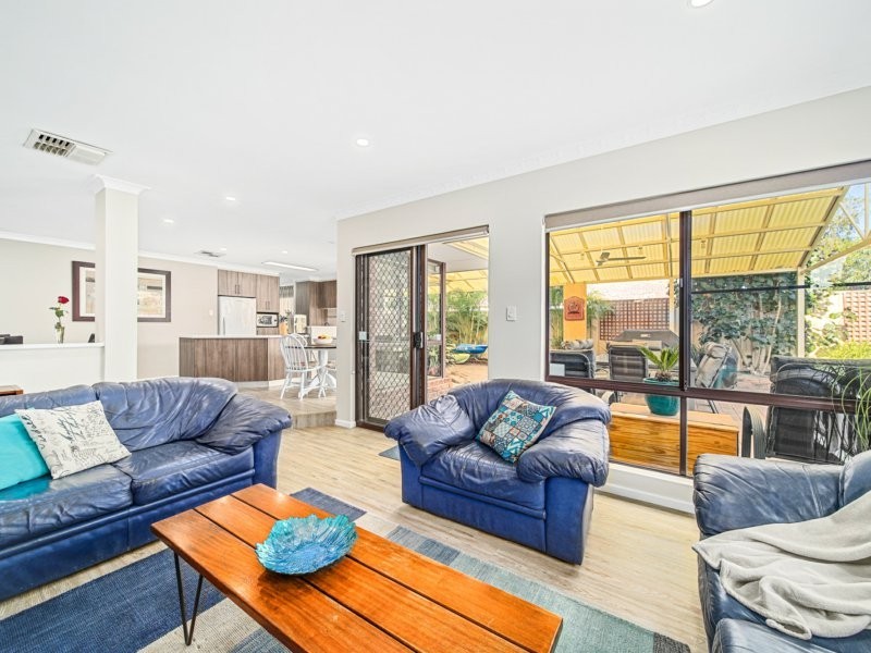 11 Kilkenny Circle, Waterford WA 6152