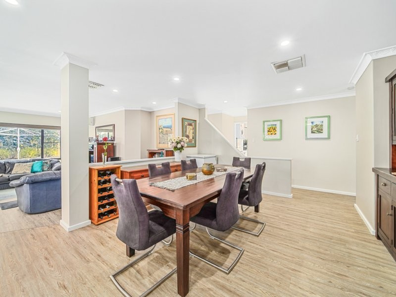 11 Kilkenny Circle, Waterford WA 6152