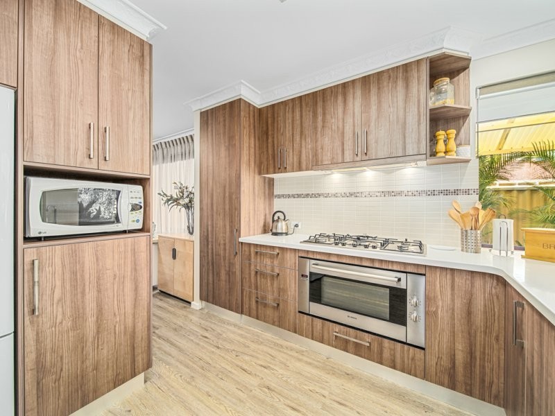 11 Kilkenny Circle, Waterford WA 6152