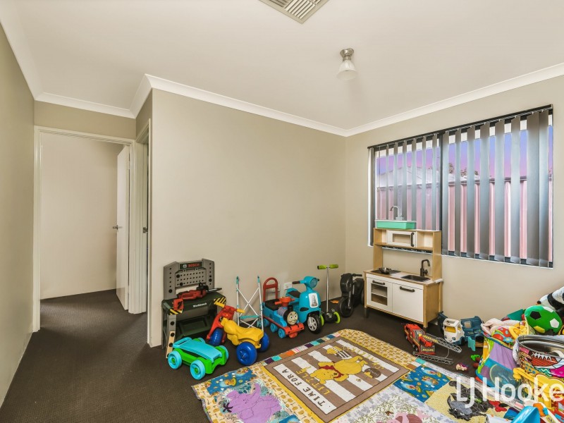 19 Monsignor Avenue, Byford WA 6122