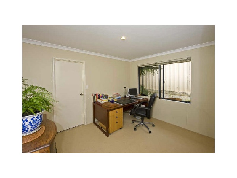 67 Mofflyn Circle, East Victoria Park WA 6101