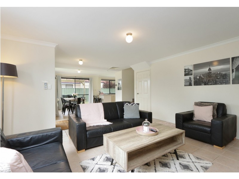 1/12 Kimberley Street, Belmont WA 6104