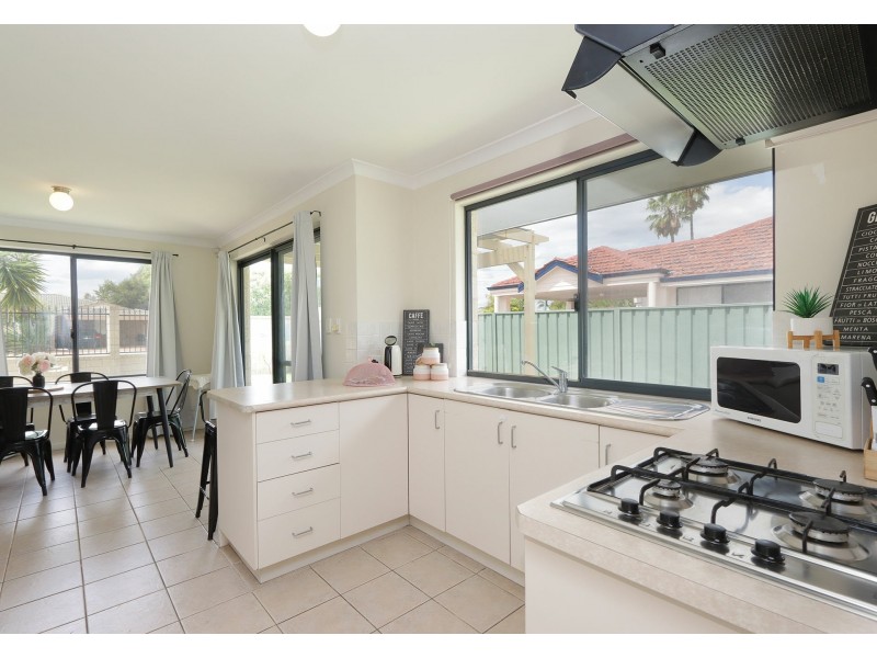 1/12 Kimberley Street, Belmont WA 6104