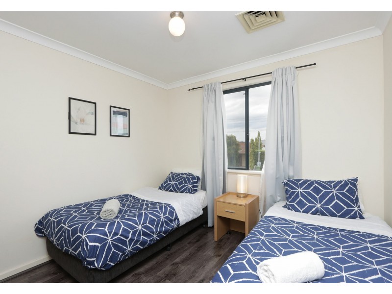 1/12 Kimberley Street, Belmont WA 6104