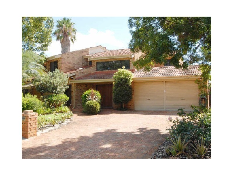 26 Carlow Circle, Waterford WA 6152