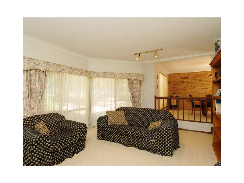 26 Carlow Circle, Waterford WA 6152