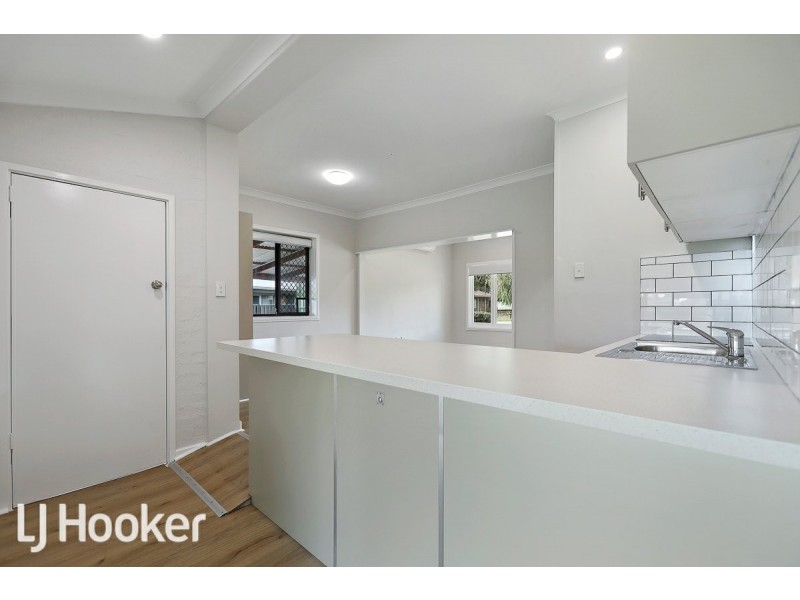 4 Godfrey Street, Queens Park WA 6107