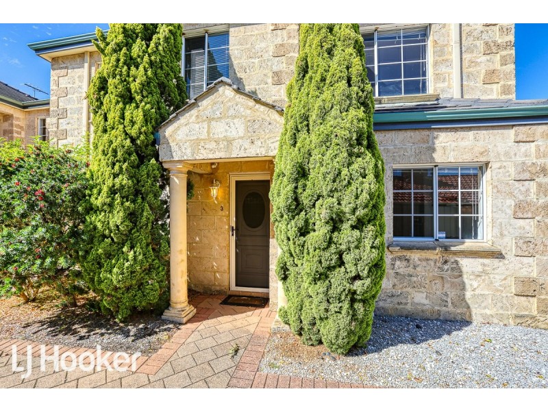 3/8 Ednah Street, Como WA 6152