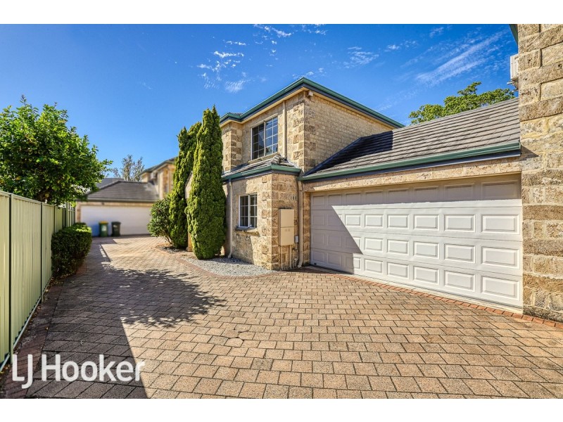 3/8 Ednah Street, Como WA 6152