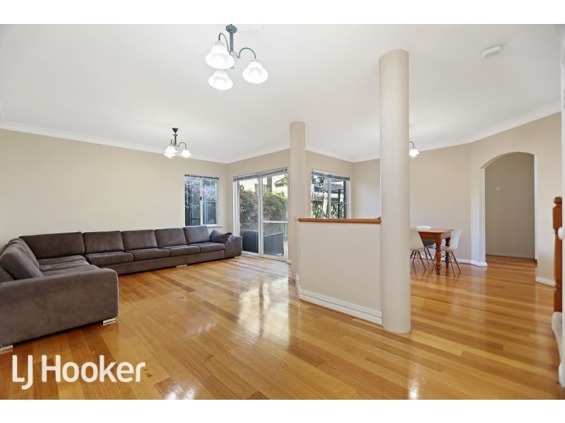 3/8 Ednah Street, Como WA 6152