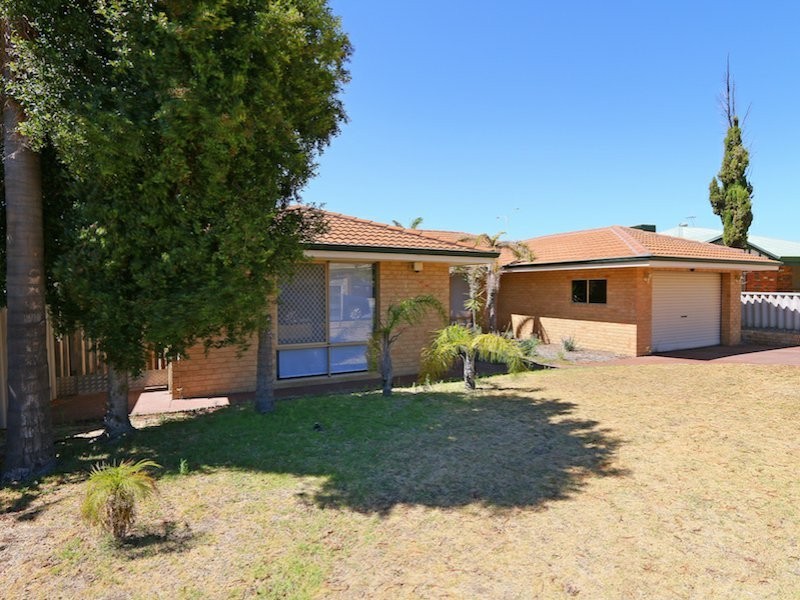 17 Benelli Place, Alexander Heights WA 6064