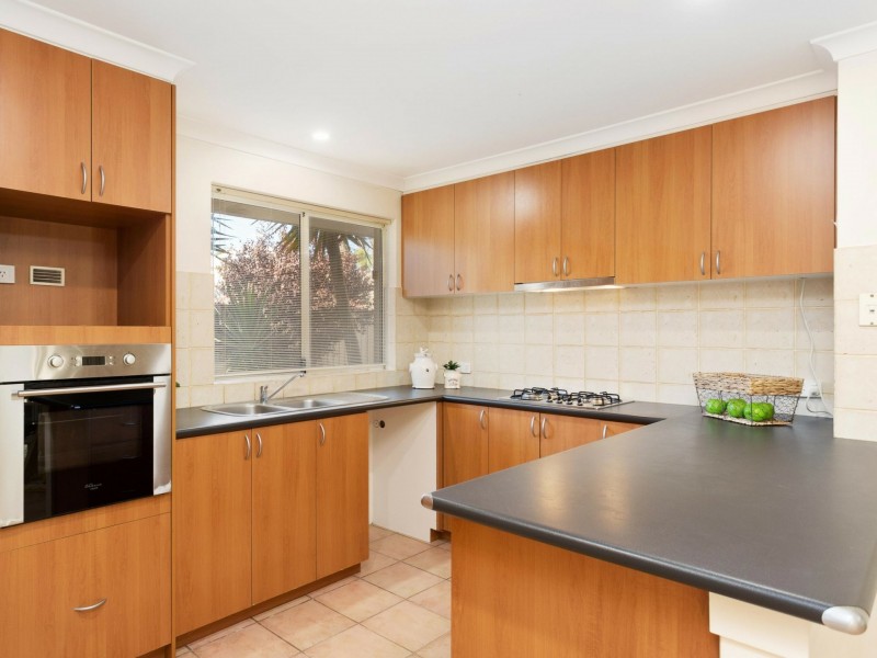 84A Gladstone Road, Rivervale WA 6103