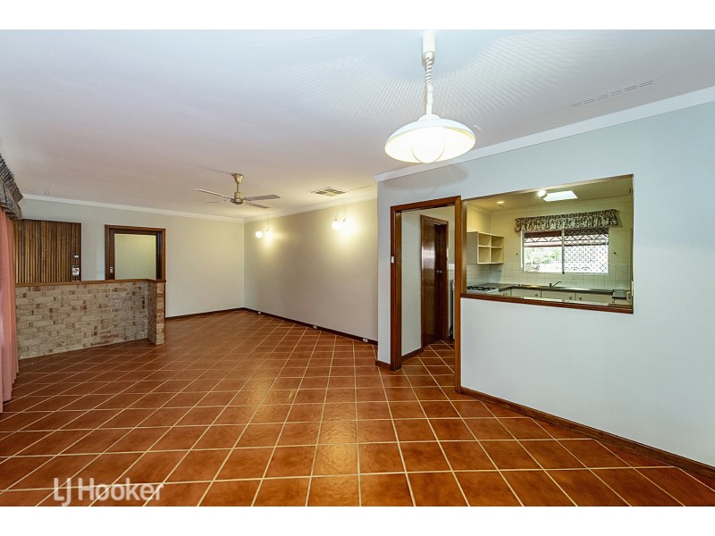 2 Farnham Street, Bentley WA 6102