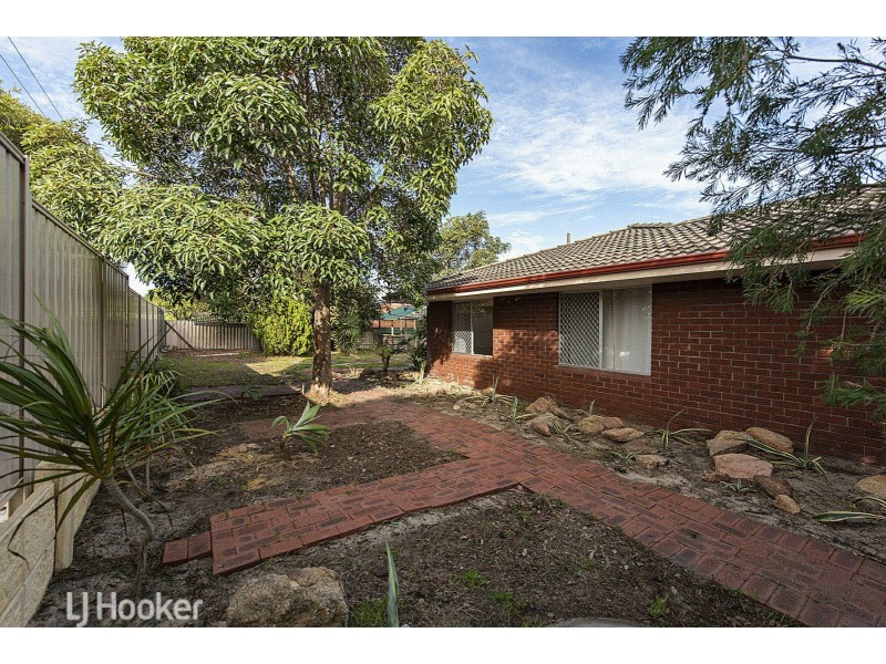 2 Farnham Street, Bentley WA 6102