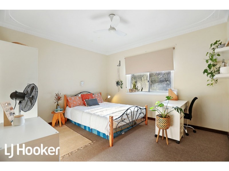 277 Wharf Street, Queens Park WA 6107