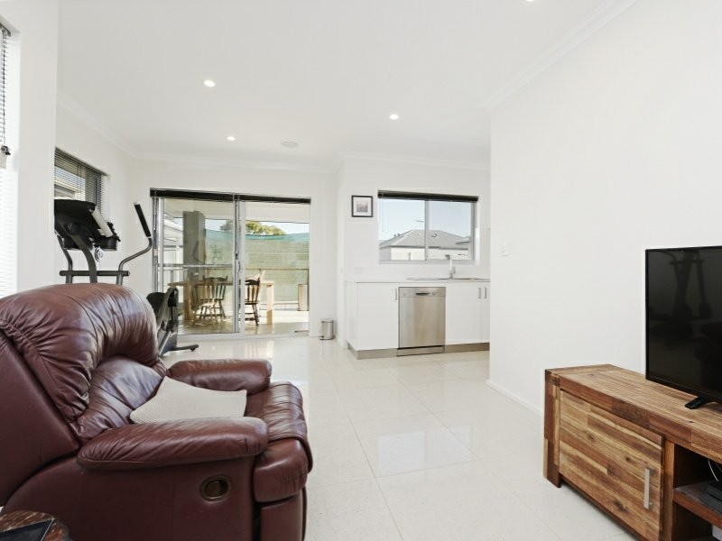 4/104 Roberts Road, Rivervale WA 6103