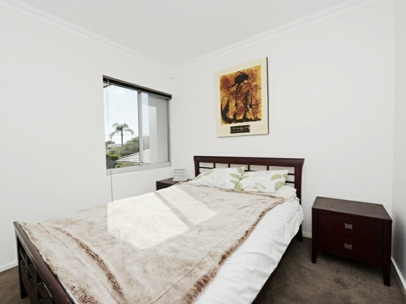 4/104 Roberts Road, Rivervale WA 6103