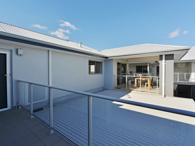 4/104 Roberts Road, Rivervale WA 6103