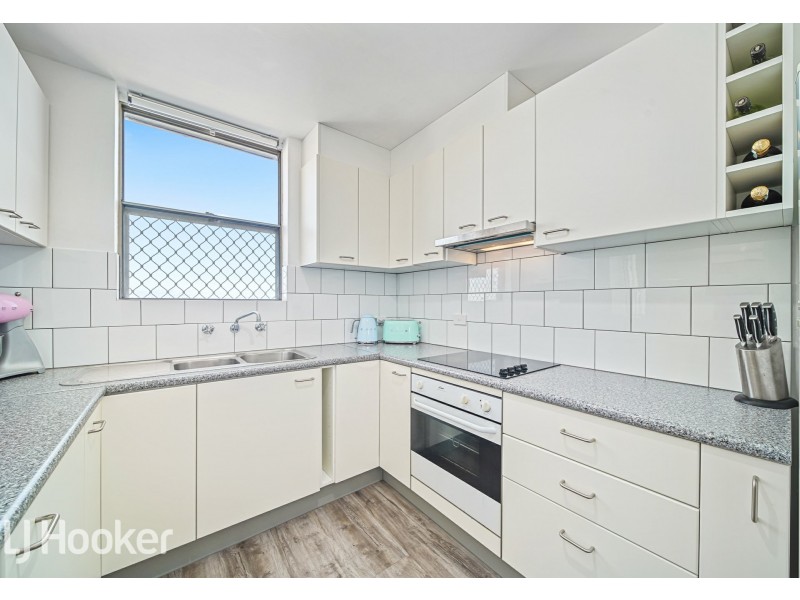 99/16 Leeder Street, Glendalough WA 6016