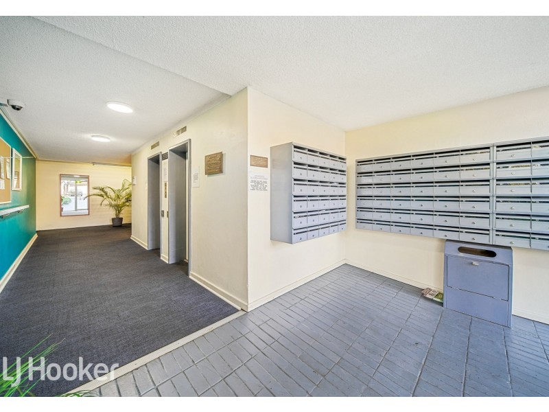 99/16 Leeder Street, Glendalough WA 6016