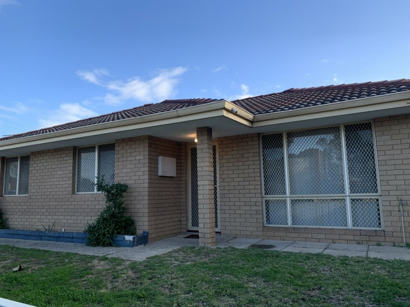 34B Hooley Street, Midvale WA 6056