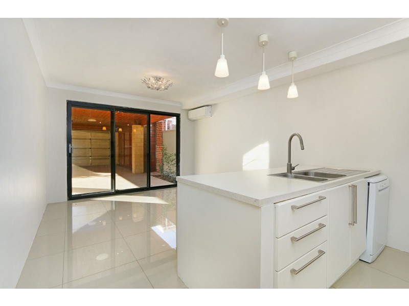 46 Jubilee Avenue, Success WA 6164