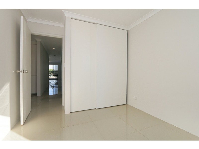 46 Jubilee Avenue, Success WA 6164