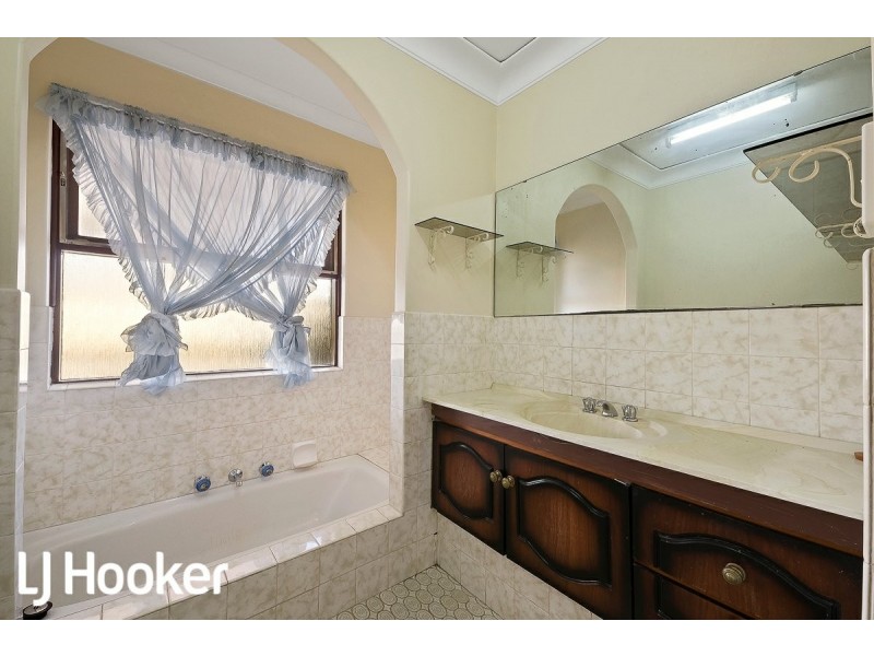 19 James Street, Gosnells WA 6110