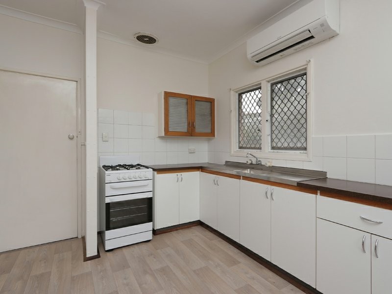 89 Alvah Street, St James WA 6102