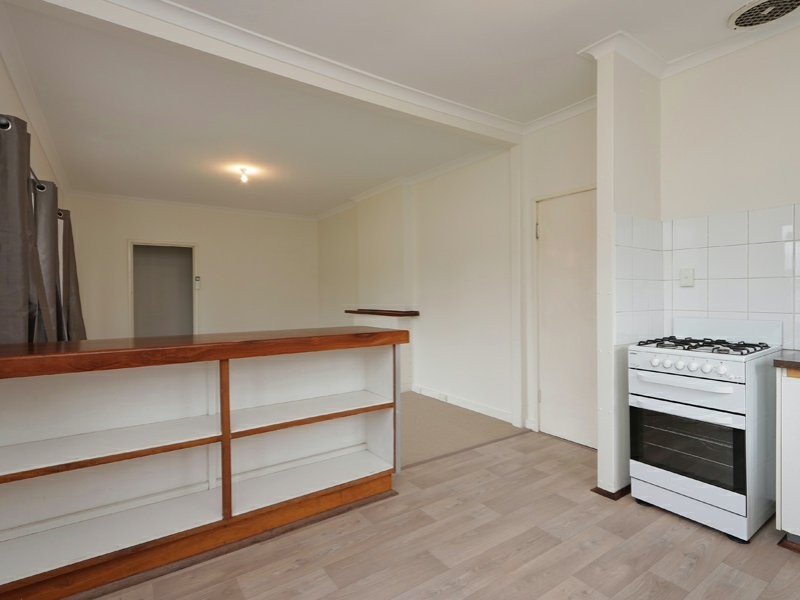 89 Alvah Street, St James WA 6102